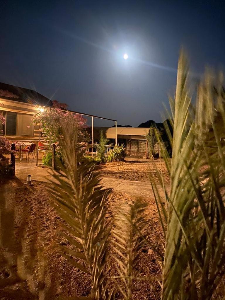 Moon Night Camp Hotel Wadi Rum Luaran gambar