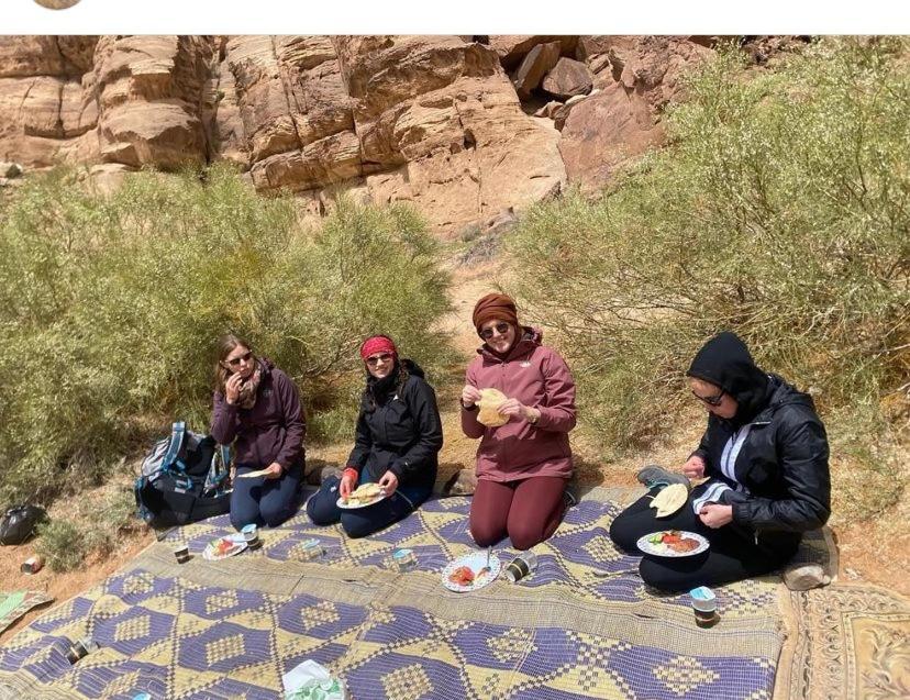 Moon Night Camp Hotel Wadi Rum Luaran gambar